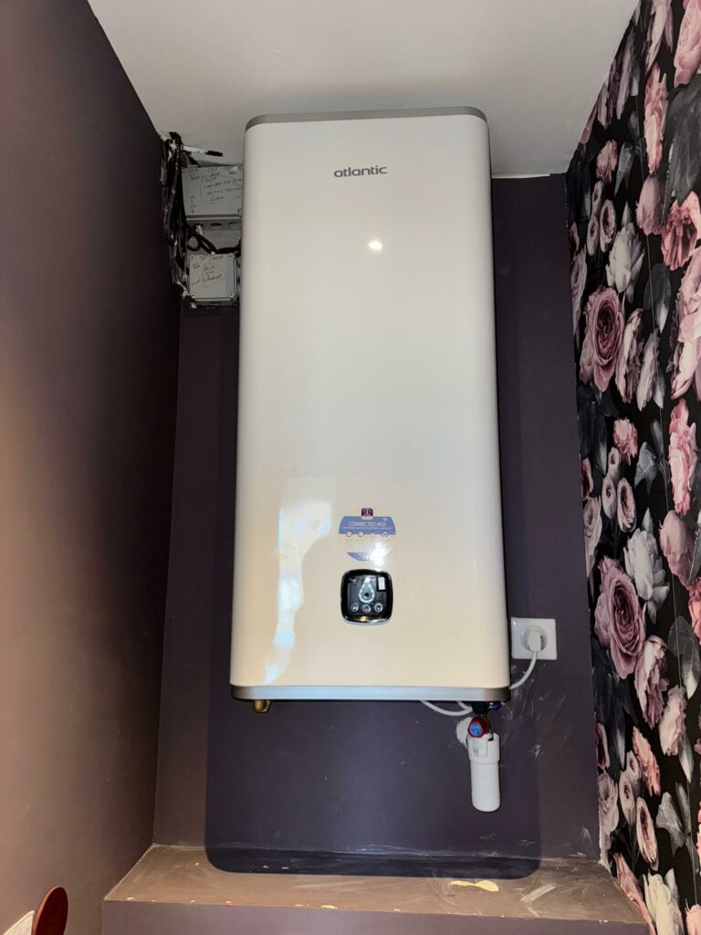 installation chauffe eau plombier paris
